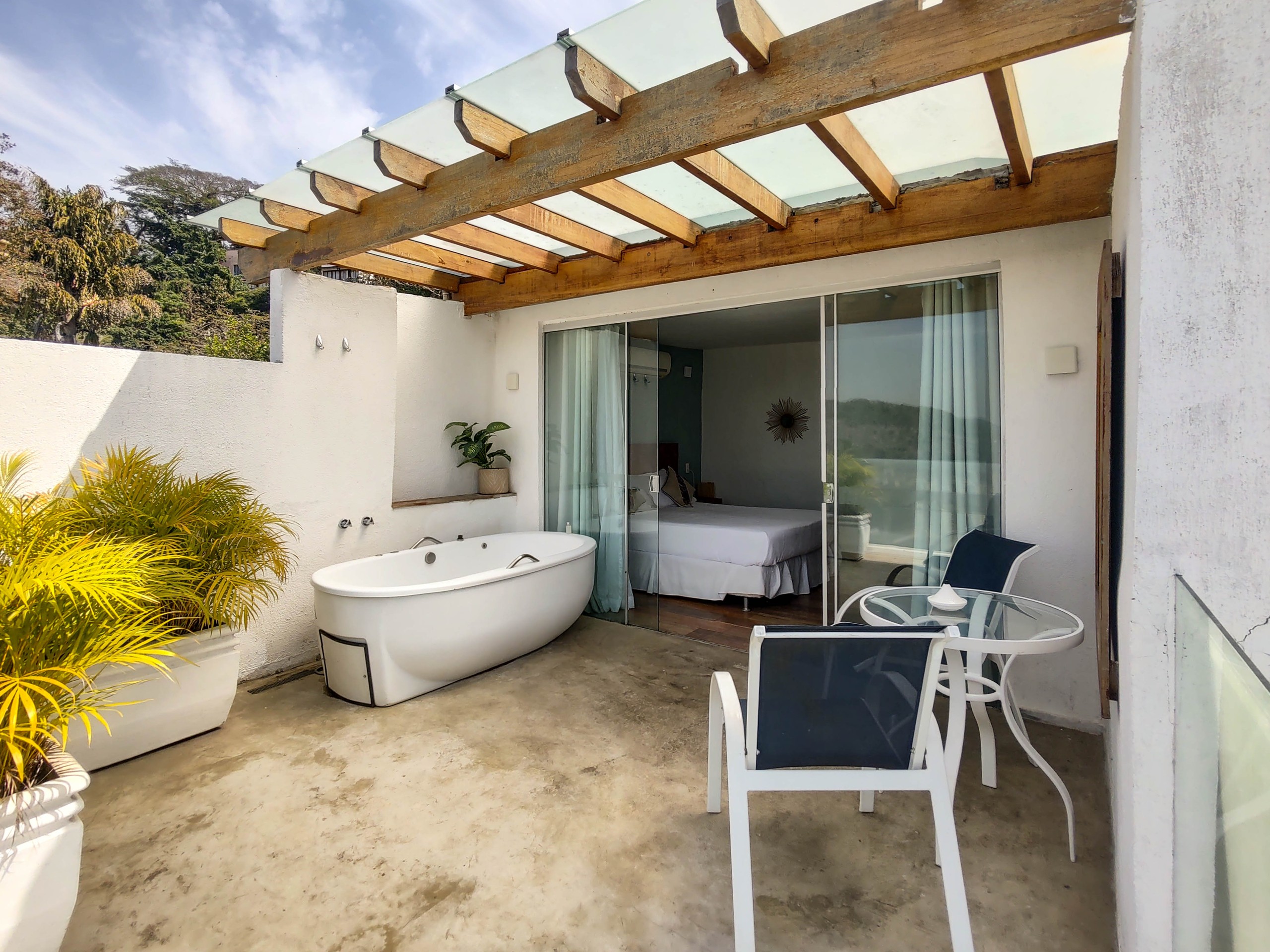 Master Lagoa Suite — 2