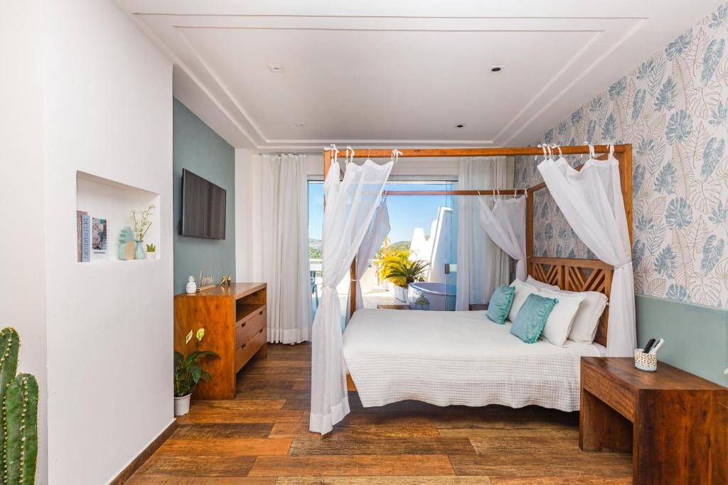 Exclusive Leblon Suite — 1